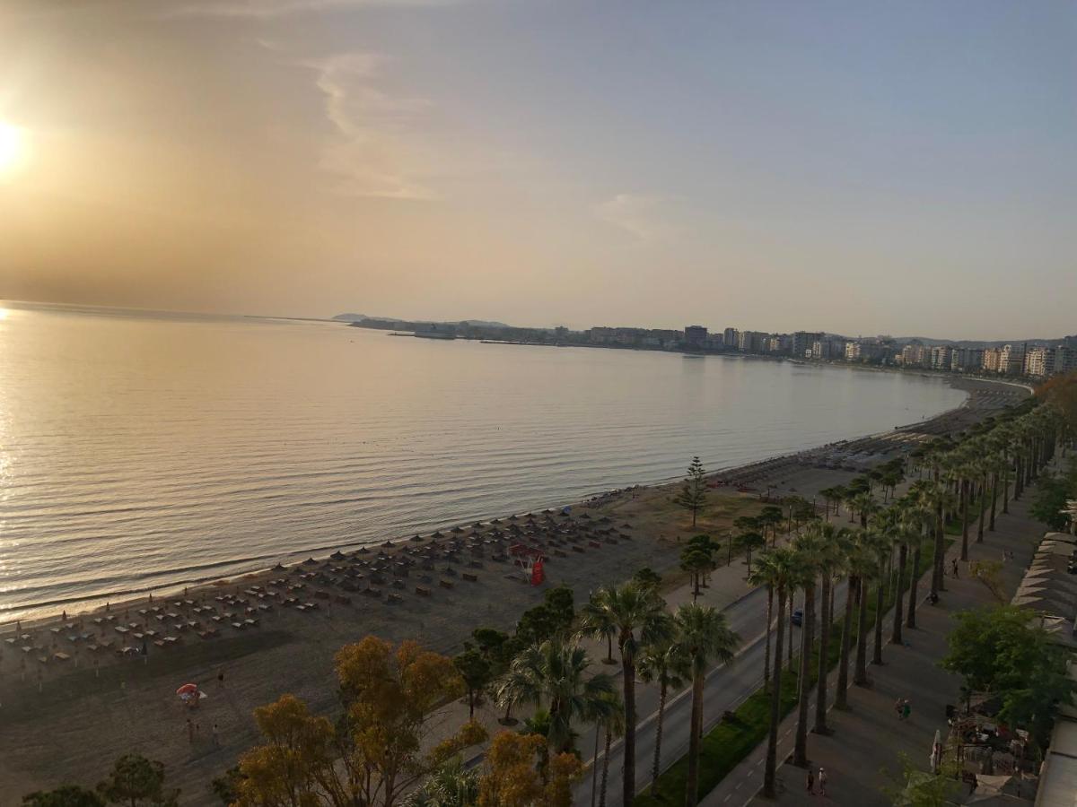 Jordan'S Hotel Вльора Екстер'єр фото