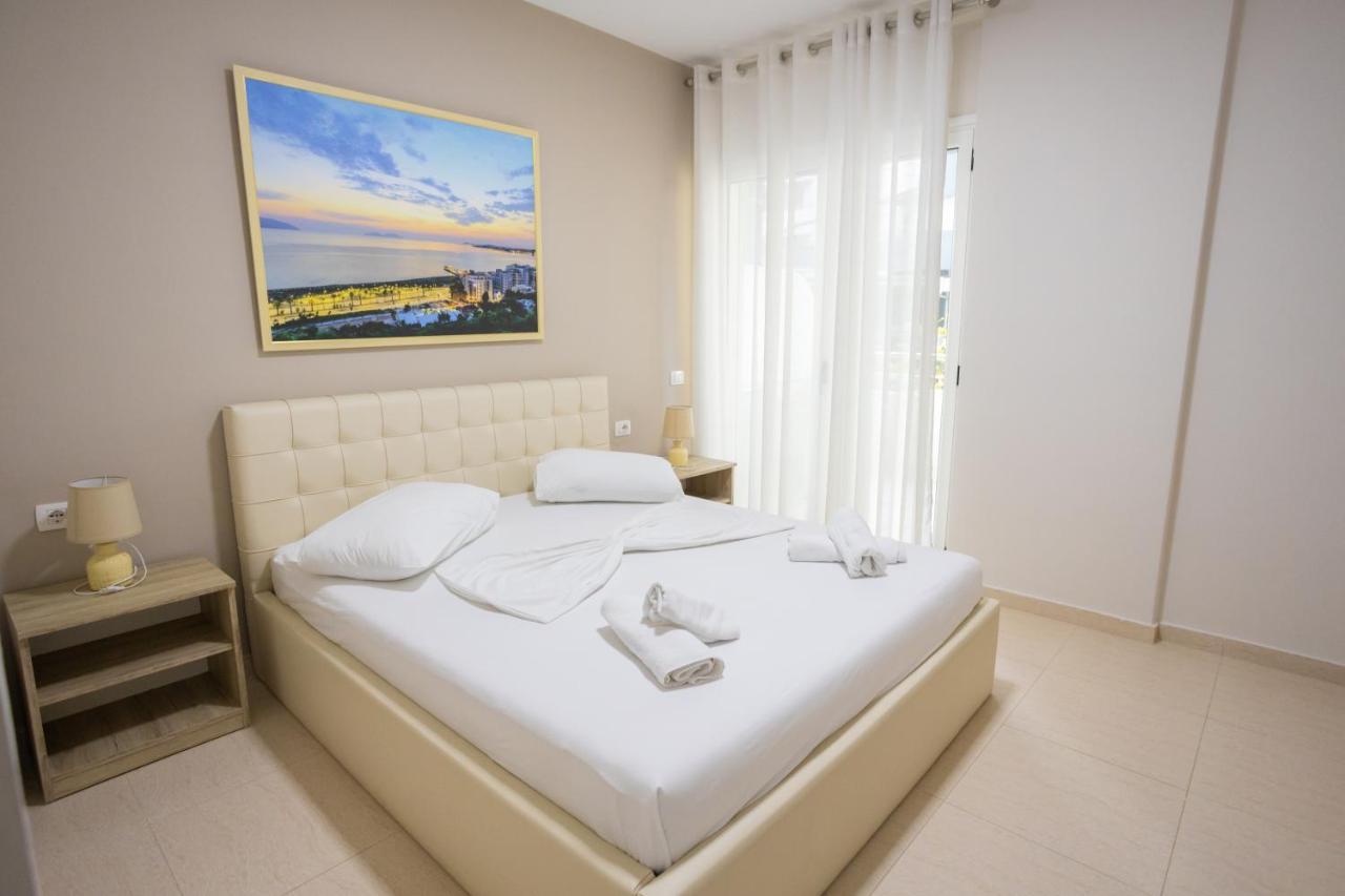 Jordan'S Hotel Вльора Екстер'єр фото